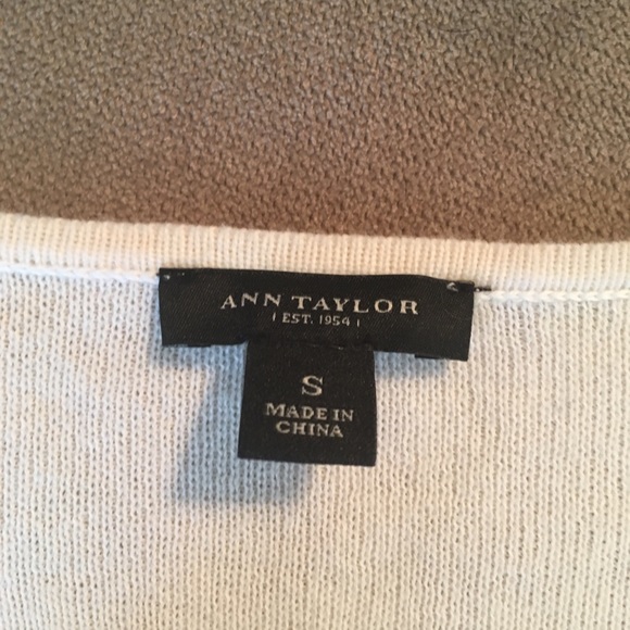 Ann Taylor cardigan - Picture 2 of 3